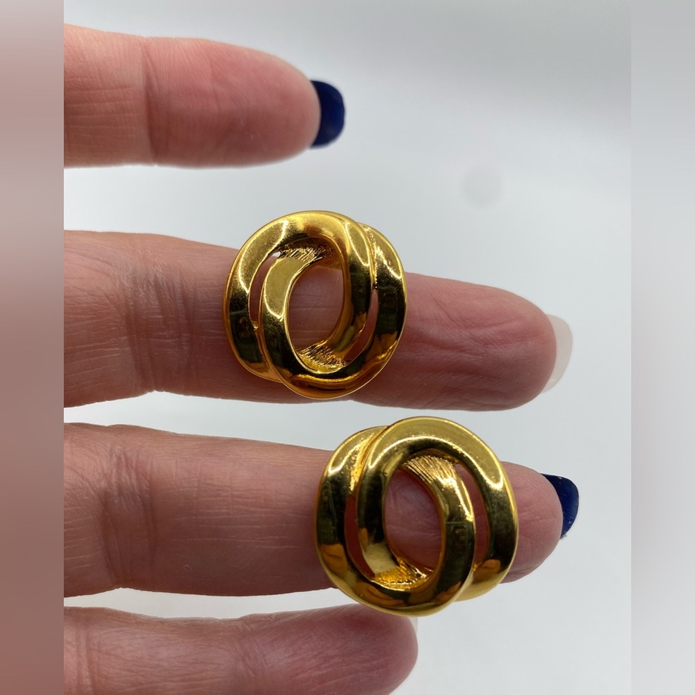 Monet Chain Link Post Earrings 1970’s Vintage (Susan Caplan Rediscovered) - Picture 4 of 7